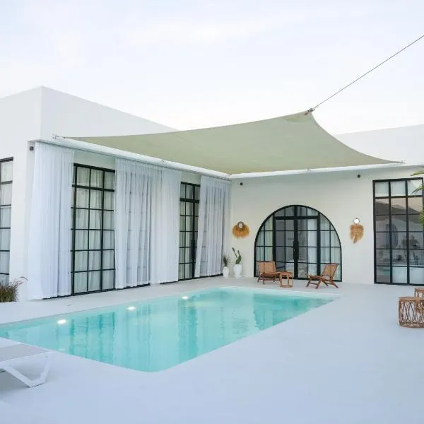 Pool Villa Jebel Jais，位于Şāliḩīyah的酒店