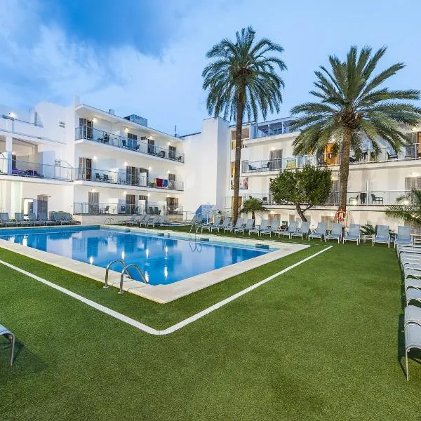 Eix Alcudia Hotel Adults Only，位于阿尔库迪亚港的酒店