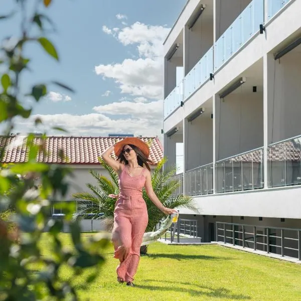 San Giorgio Apartments Nikiti，位于尼基季的酒店