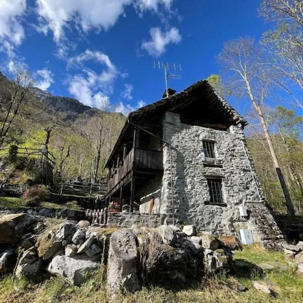 Chalet Baita Magugnaga，位于Ceppo Morelli的酒店