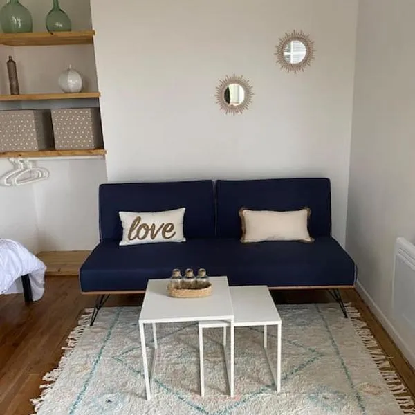 Studio dans ferme en rénovation，位于Touille的酒店