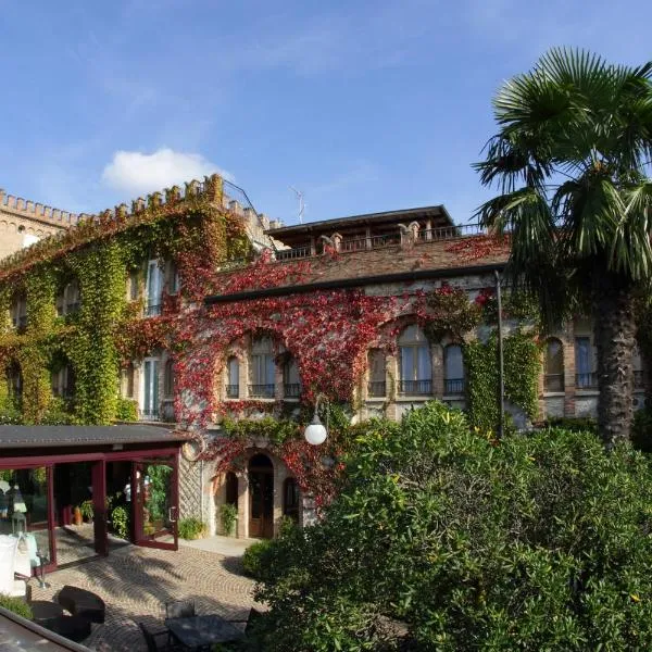 罗堪达奥城堡疗养度假村，位于Grimacco的酒店