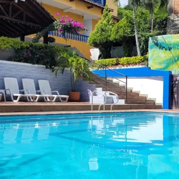 HOTEL BRISAS DE SANTA FE，位于圣菲德安蒂奥基亚的酒店
