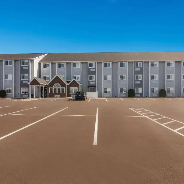 Sleep Inn & Suites Clarion, PA near I-80，位于Shippenville的酒店