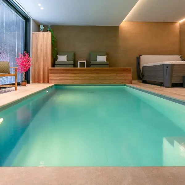 The Newport Lodge included 3h PRIVATE indoor welnes & use e-bikes，位于尼乌波特的酒店