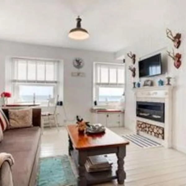 Stunning sea view apartment，位于圣伦纳兹的酒店