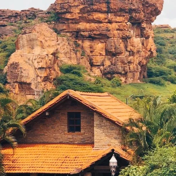 BADAMI HERITAGE RESORT，位于Guledagudda的酒店