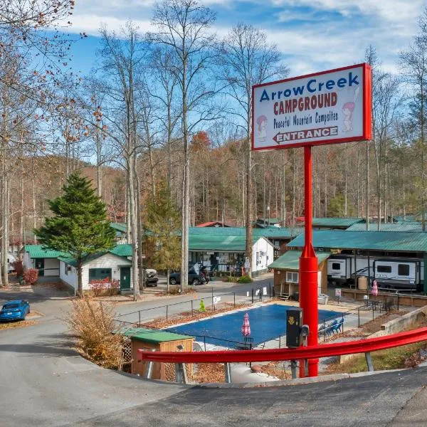 Arrow Creek Camp and Cabins，位于Jenkins Mill的酒店