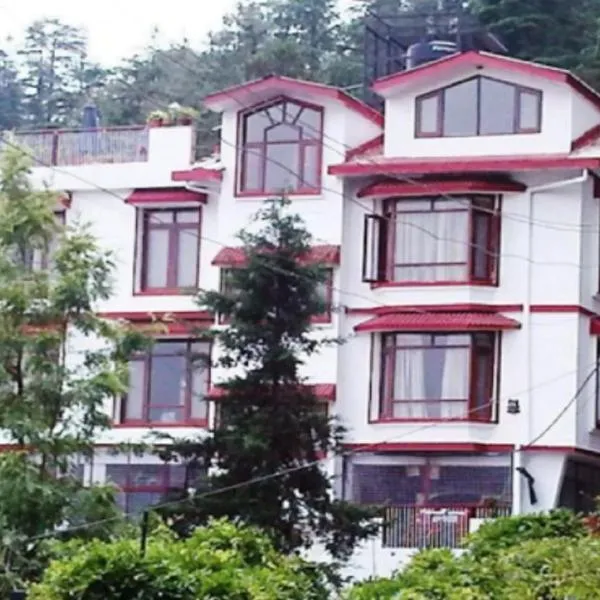 Goroomgo Marc Shimla Near Mall Road - Luxury Room - Excellent Service - Ample Parking - Best Hotel in Shimla，位于Jutogh的酒店