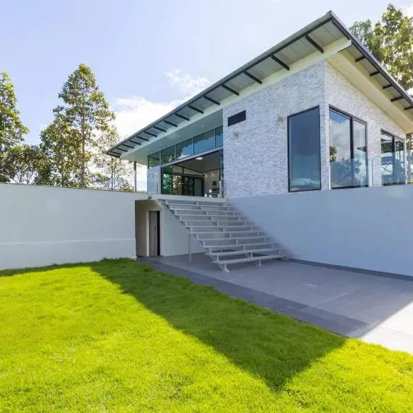 Stunning 3-Bed Villa in Chiang Mai，位于清迈的酒店
