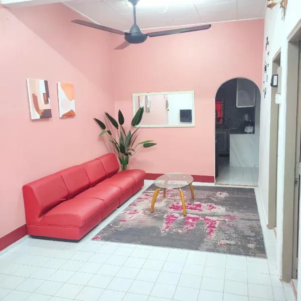 Yoni Homestay，位于Kampung Raja的酒店