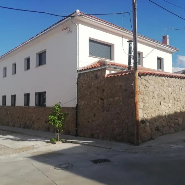 Casa Rural Feymar，位于Valdecañas de Tajo的酒店