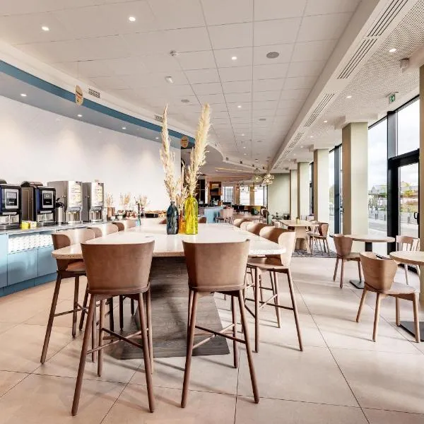 B&B HOTEL Lille Lillenium Eurasanté，位于里尔的酒店