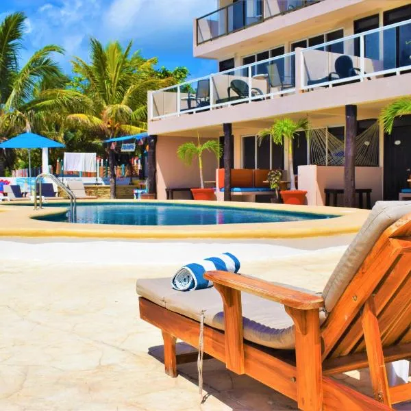 Hacienda Morelos Beachfront Hotel，位于莫雷洛斯港的酒店