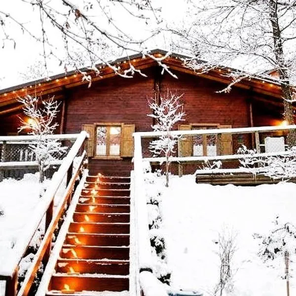 Glamping Villaggio Parco Dei Castagni 4 stelle，位于蒙泰克雷托的酒店