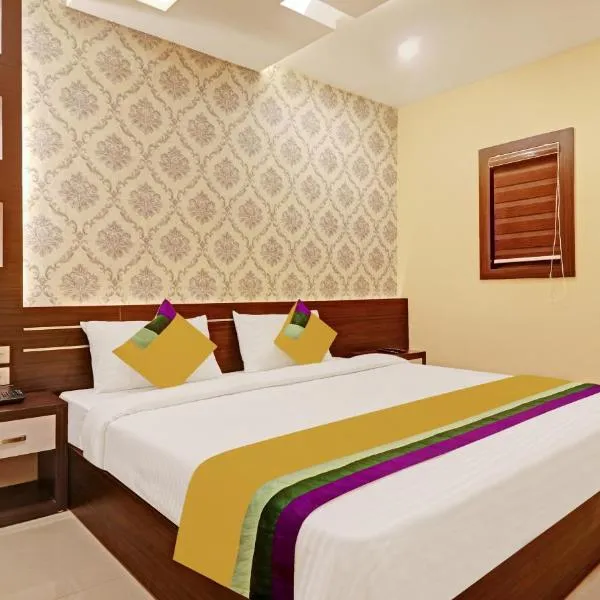 Itsy By Treebo - Sapphire Residency，位于Edavanna的酒店
