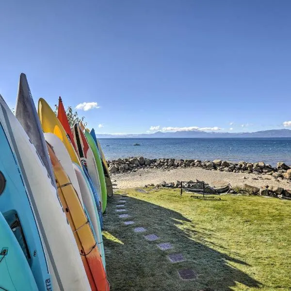 Comfy Lake Tahoe Condo with Private Beach Access!，位于塔霍维斯塔的酒店