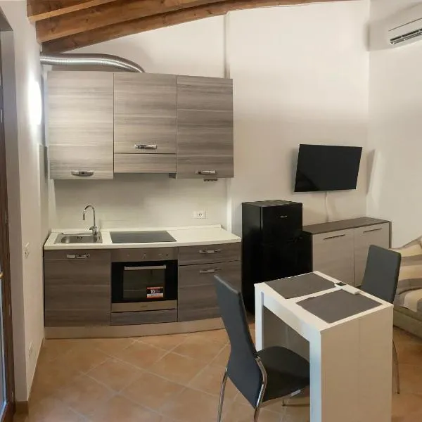 Guest house Circuit，位于San Martino del Lago的酒店