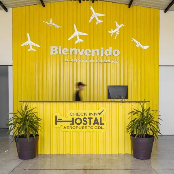 CHECK INN HOSTAL AEROPUERTO GDL，位于瓜达拉哈拉的酒店