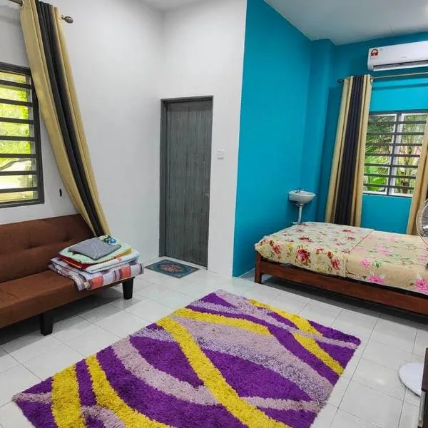 Homestay D Paya Jauh，位于淡马鲁的酒店