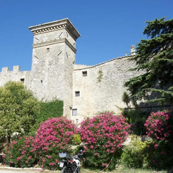 Torre Sangiovanni Albergo e Ristorante da Rosary，位于阿奎阿斯巴达的酒店