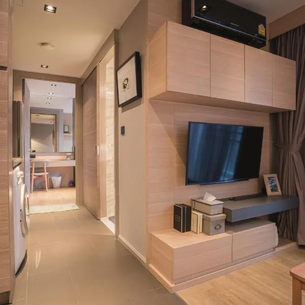 VOQUE Hotel & Serviced Residence Sukhumvit 51，位于曼谷的酒店
