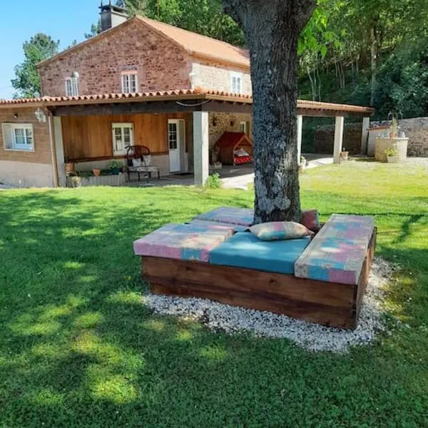 Agradable casa rural en Galicia，位于艾斯特拉达的酒店
