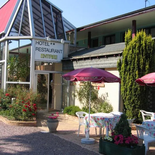 Hotel Les Deux Sapins，位于La Croix-Saint-Leufroy的酒店