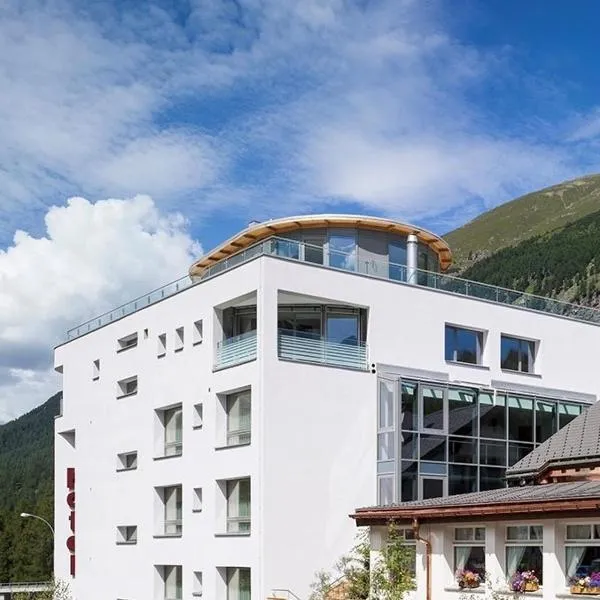 车站酒店，位于Sankt Moritz-Bad的酒店