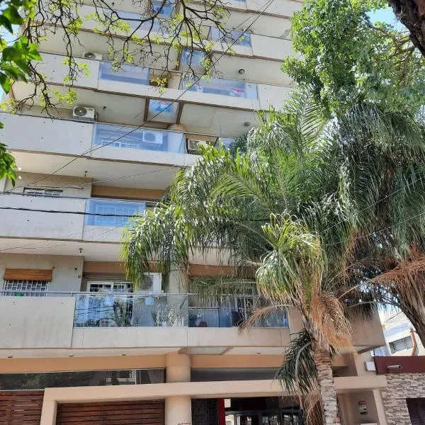 Departamento centro Santiago del Estero，位于拉班达的酒店