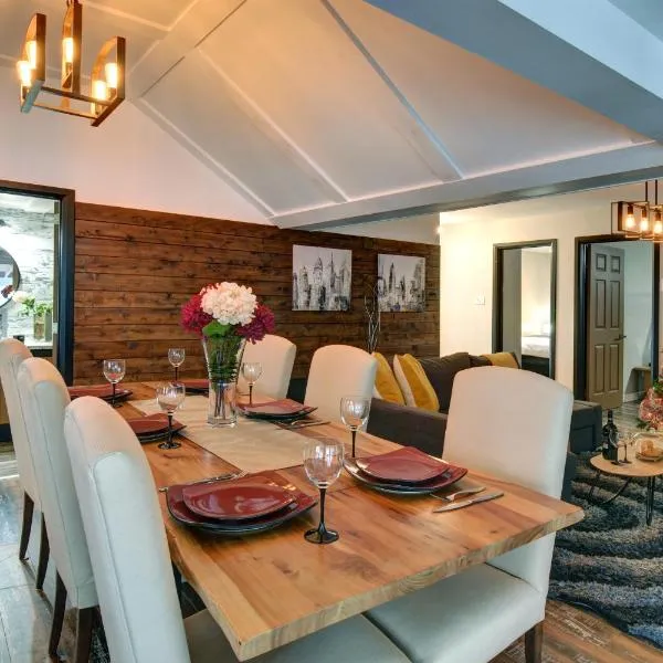 Sheldon Cottage in Laurentides Quebec，位于Rivière-Rouge的酒店