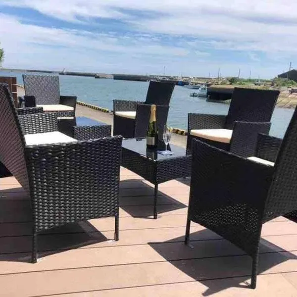 Pier39 Uchiumi Cozy house located in front of the sea and harbor!，位于宫崎的酒店