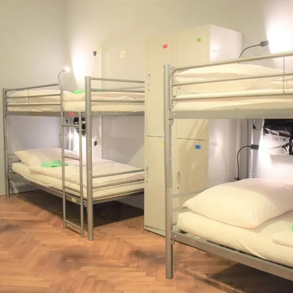 GLOBE Hostel Prague ADULTS ONLY，位于布拉格的酒店