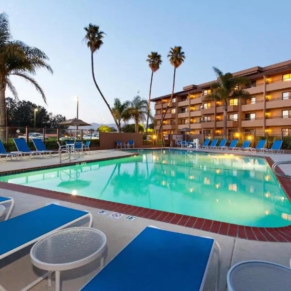 Holiday Inn & Suites Santa Maria, an IHG Hotel，位于圣玛丽亚的酒店