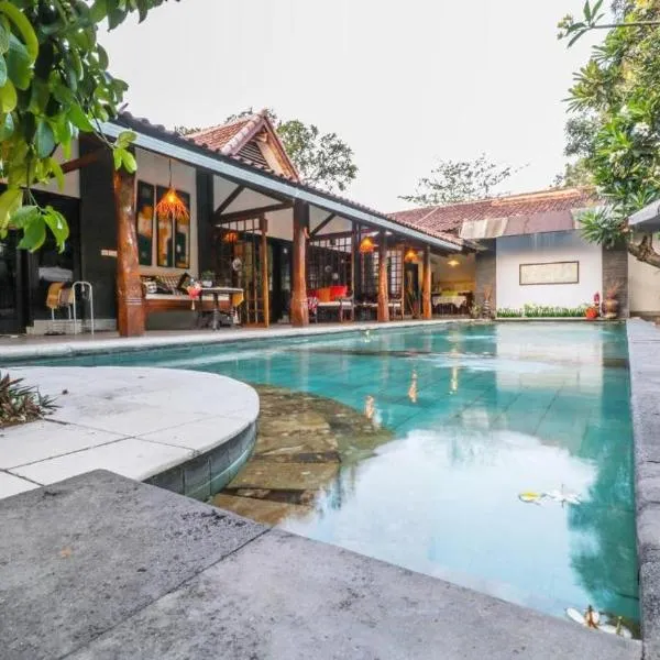 Villa Dende Lombok，位于Tanjungkarang的酒店