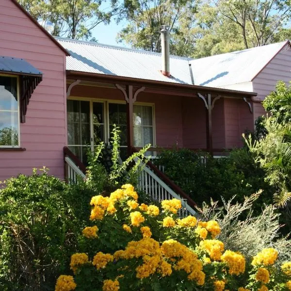 Bilyana Cottages，位于Croftby的酒店