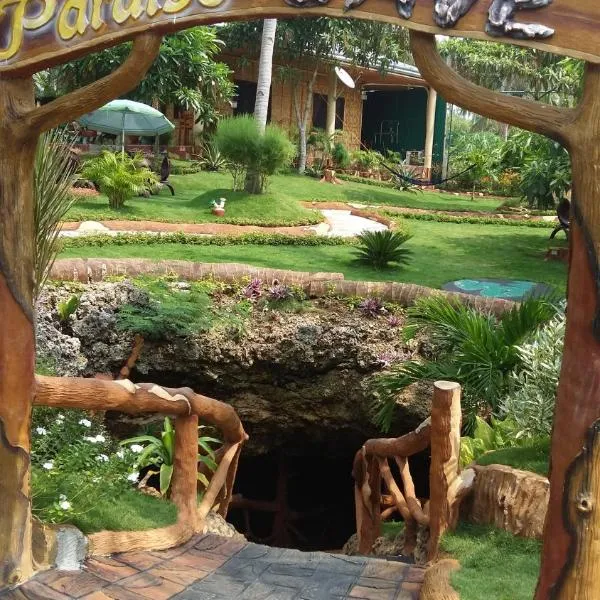 Paraiso Cave & Restaurant & Resort，位于Santa Cruz的酒店