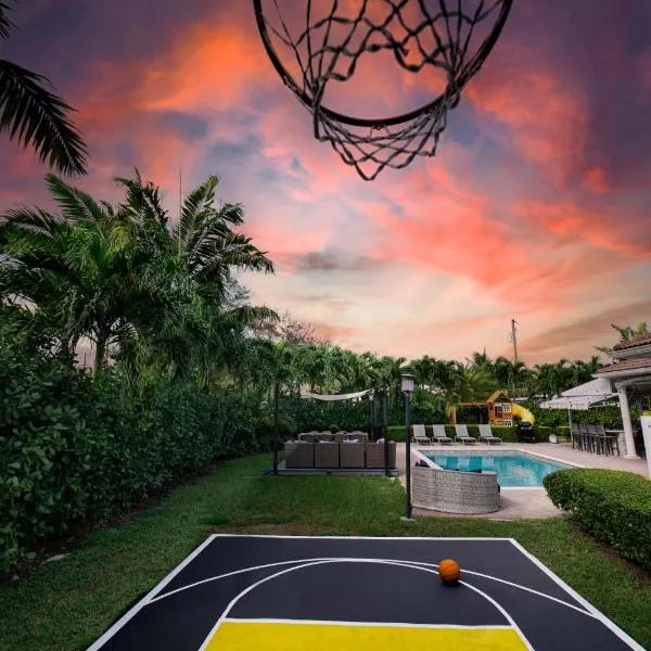 Beautiful house heated pool, basketball L01，位于卡特勒湾的酒店