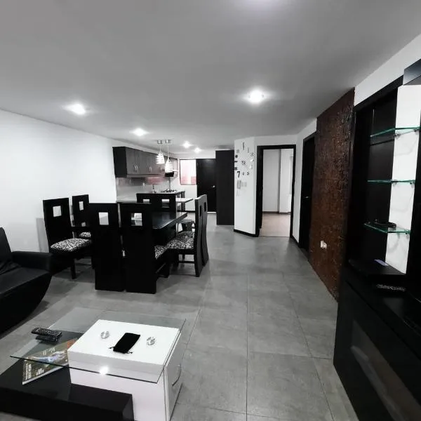 Departamento de lujo Condominio ADMIRA，位于昆卡的酒店