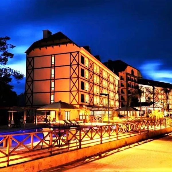 Hotel Vista Azul ES，位于多明戈斯马丁斯的酒店