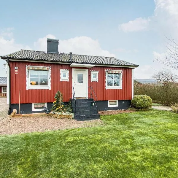 Lovely Home In Laholm With Wifi，位于Knäred的酒店