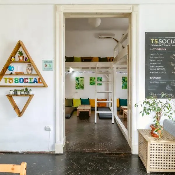 T5 Social，位于布加勒斯特的酒店