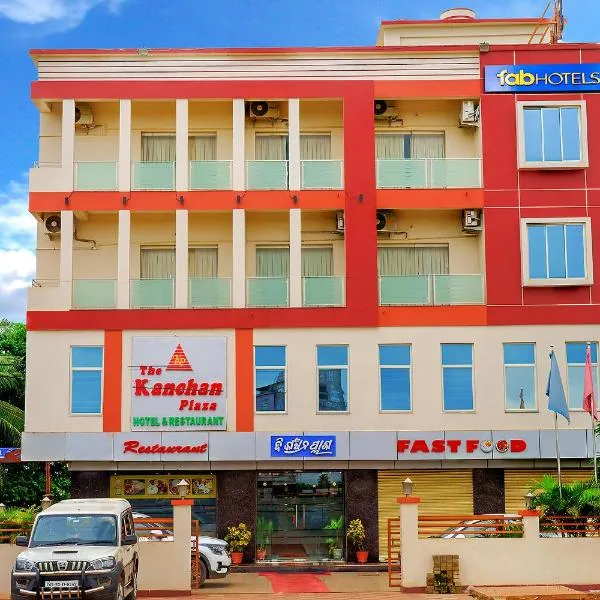 FabHotel Kanchan Plaza，位于Jatani的酒店