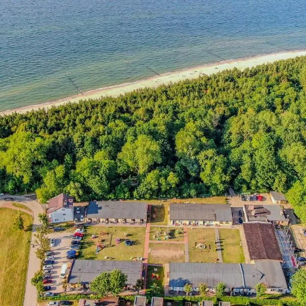 Ośrodek rodzinny "Pod Wydmami" PRZY PLAŻY , PLAC ZABAW , ROWERY，位于萨比诺瓦的酒店