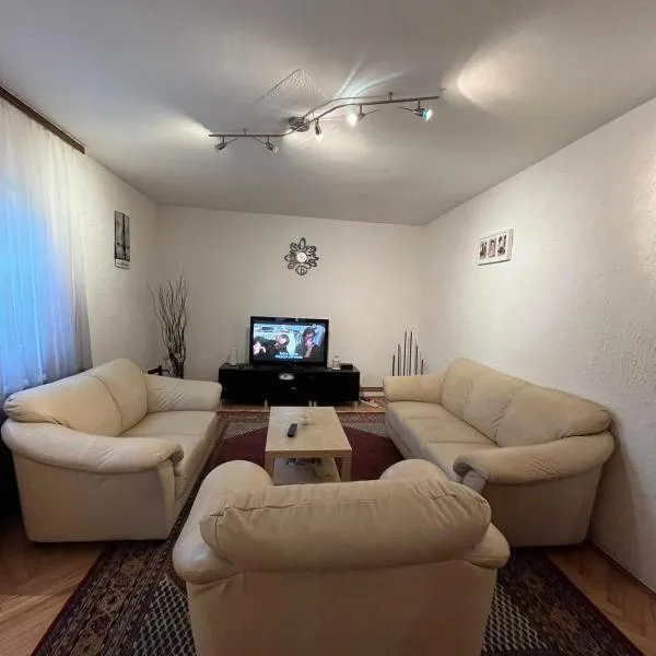 Apartman Nikola，位于Srednji Kraj的酒店