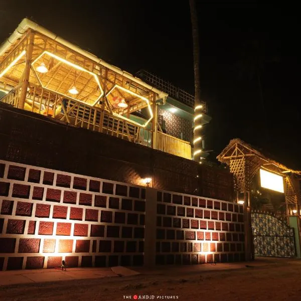 Tropical Wave Hostel Morjim Goa，位于莫尔吉姆的酒店