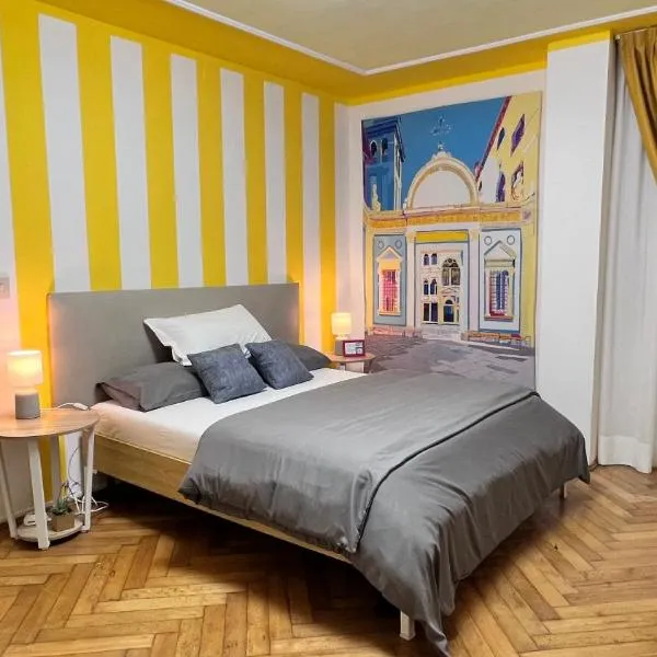 Behind On The Canalside Venice，位于威尼斯的酒店