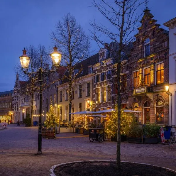 Grand Boutique Hotel-Restaurant Huis Vermeer，位于特赫的酒店