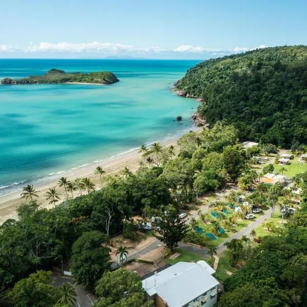Cape Hillsborough Nature Tourist Park，位于Seaforth的酒店
