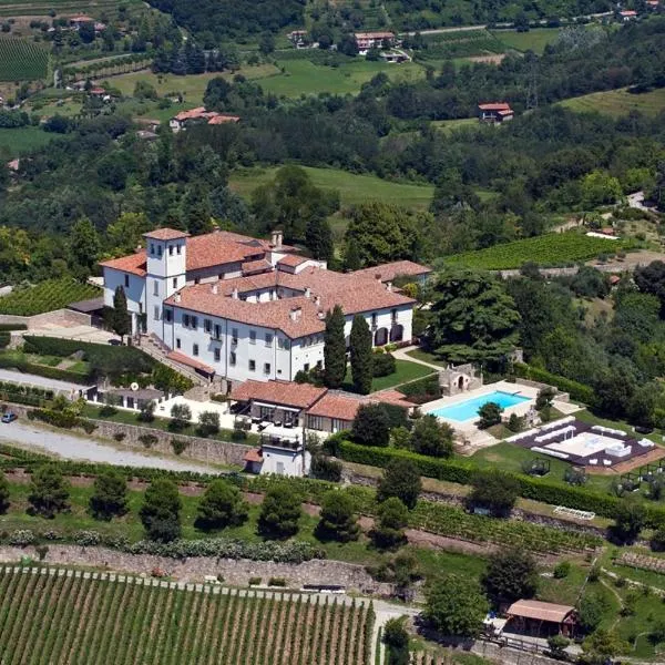 Castello degli Angeli，位于Zandobbio的酒店